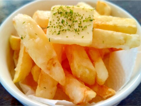 【片栗粉だけでシンプルに】フライドポテト